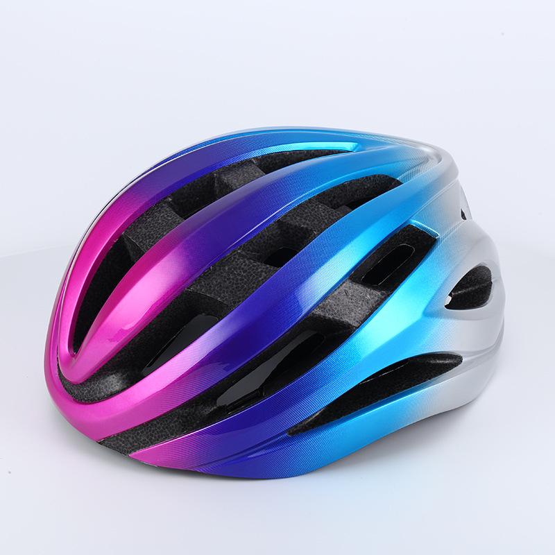 One-piece lightweight cycling helmet Outdoor roller skating Mountaineering hard hat helmet Off-road mountain bike helmet