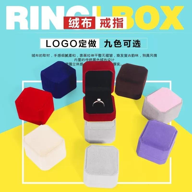 Exquisite Queen Style 5 Carat Imitation Adjustable Ring With Unique Animal Design