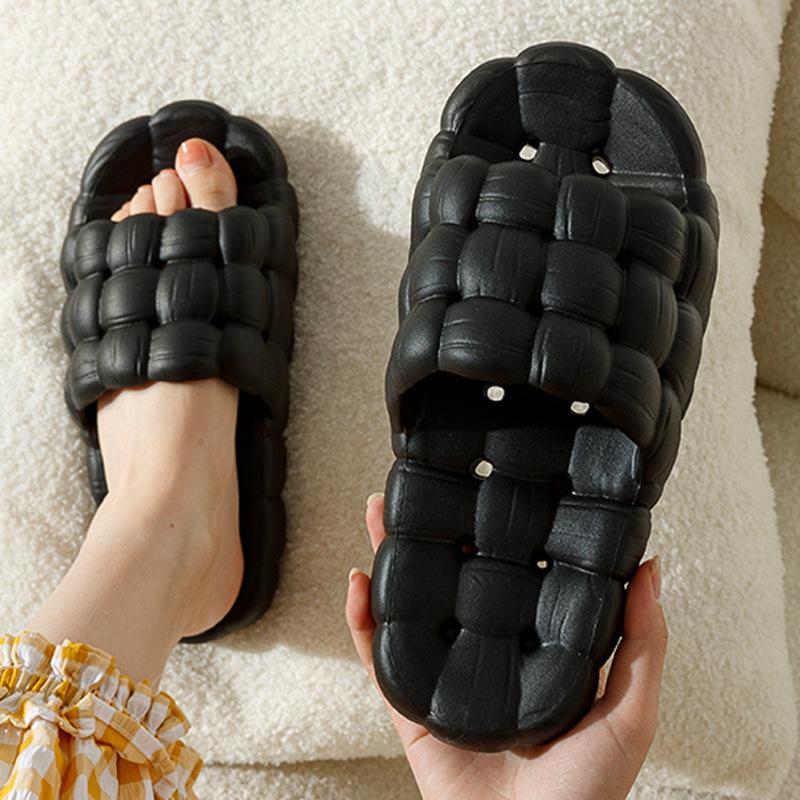 Universal and Versatile Slippers for Both Home and Bathroom Use, Non Slip Soft Soled Slippers for Showering, Suitable for Both Men and Women