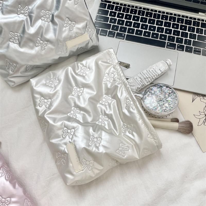 Travel Cosmetic Bag,Large Capacity Makeup Bag with Zipper,Sweet Toiletry Bag Handbag Makeup Accessories Organizer Gifts