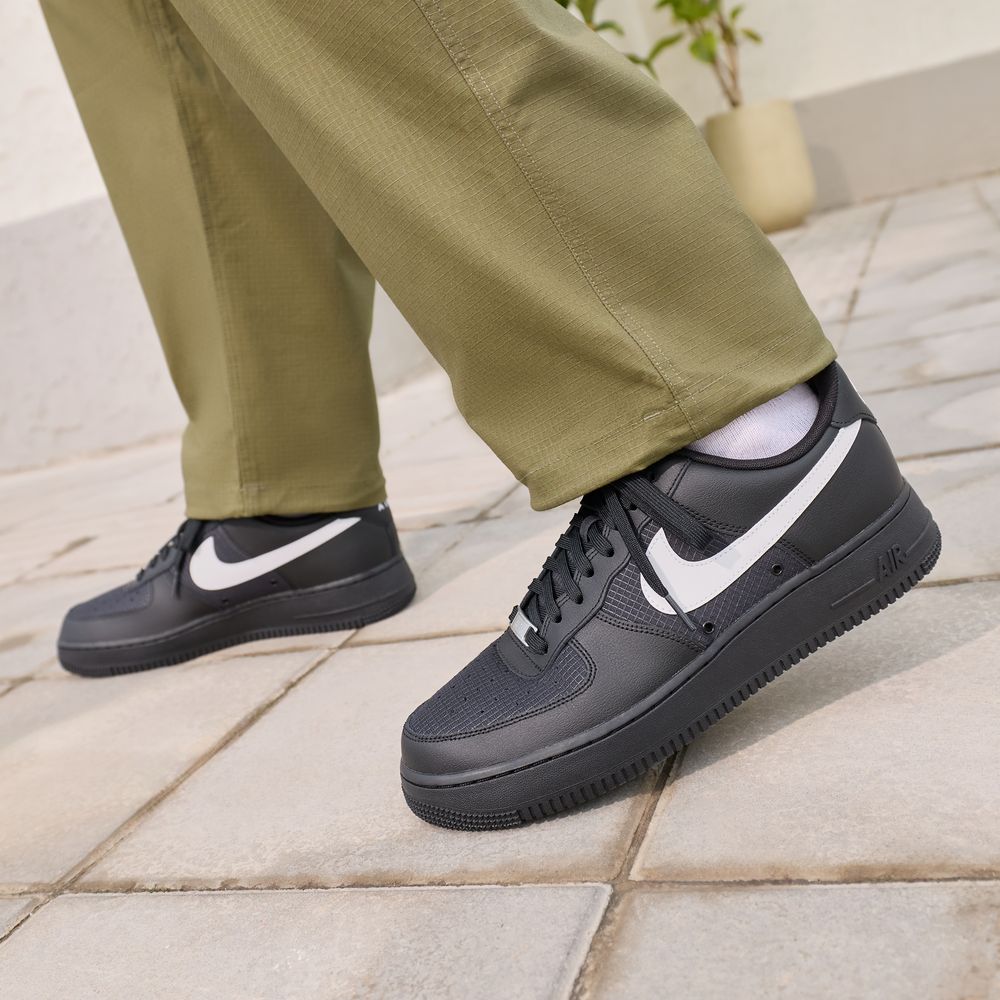 Nike Air Force 1 Skateboard Shoes Men s Black White 40