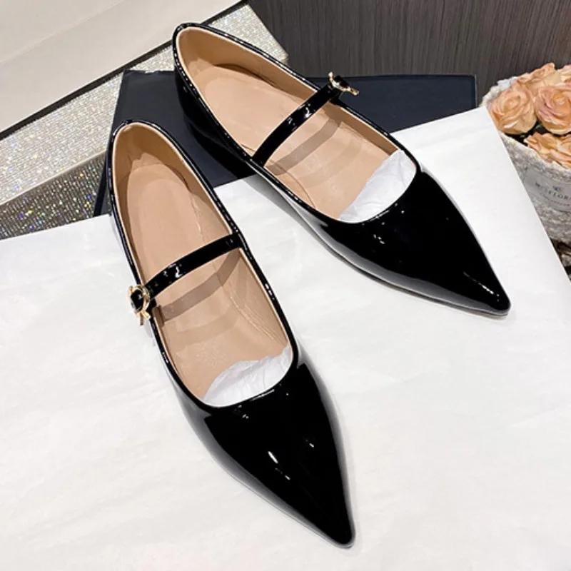 Fashion Soft Leather Shallow Ladies Flats Elegant Pointed Toe Buckle Strap Big Size 2025 Spring Nude Comfortable Work Office Women Shoes