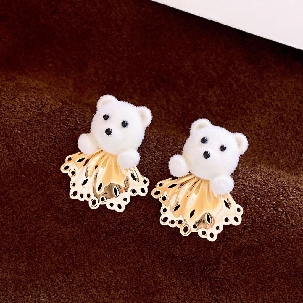 Sweet and Cute Zircon Flocked Bear Pearl Earrings Stud Earrings Exquisite Earrings Women