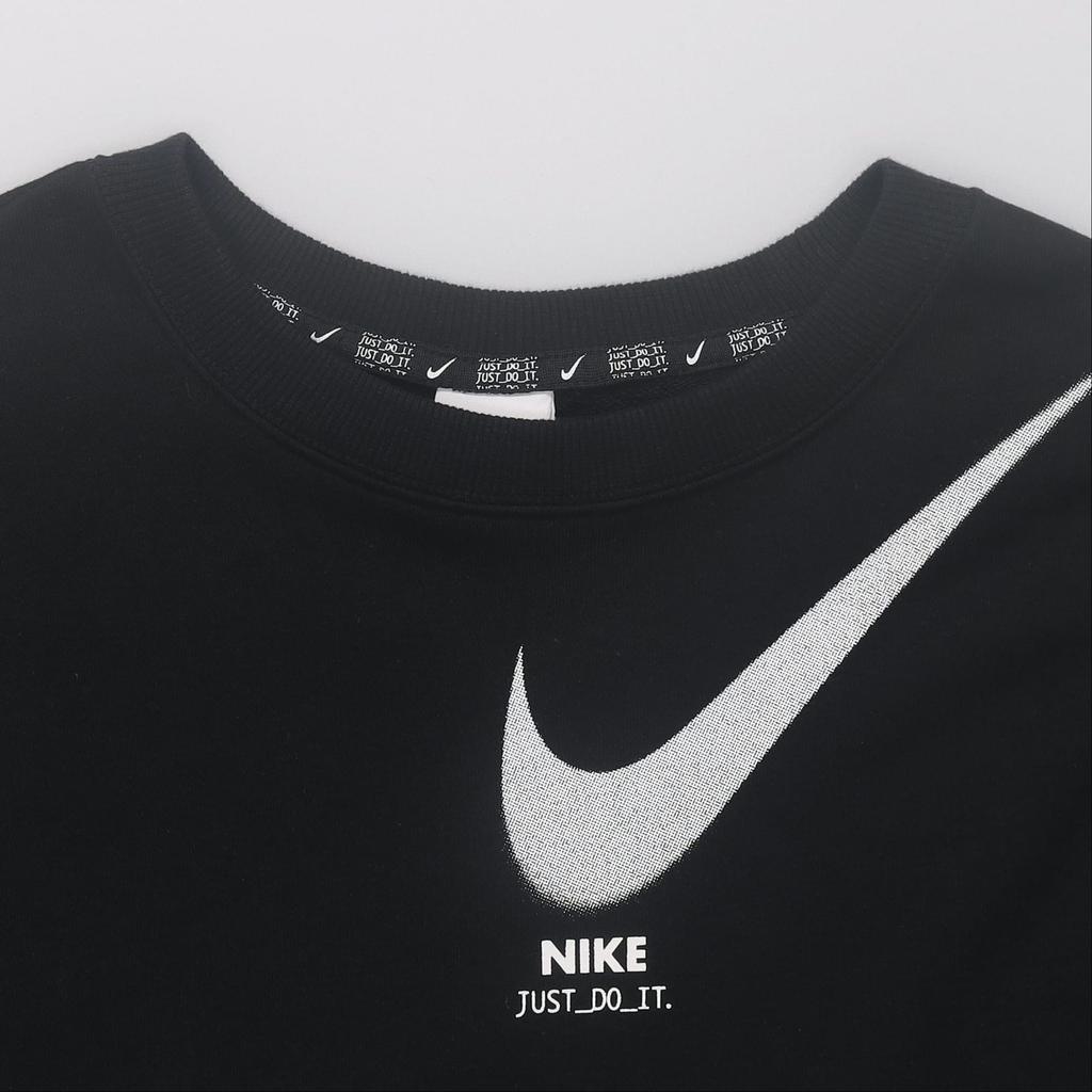 Nike Sweatshirts Women's Black Crew Neck Moderate Regular DV8019-010