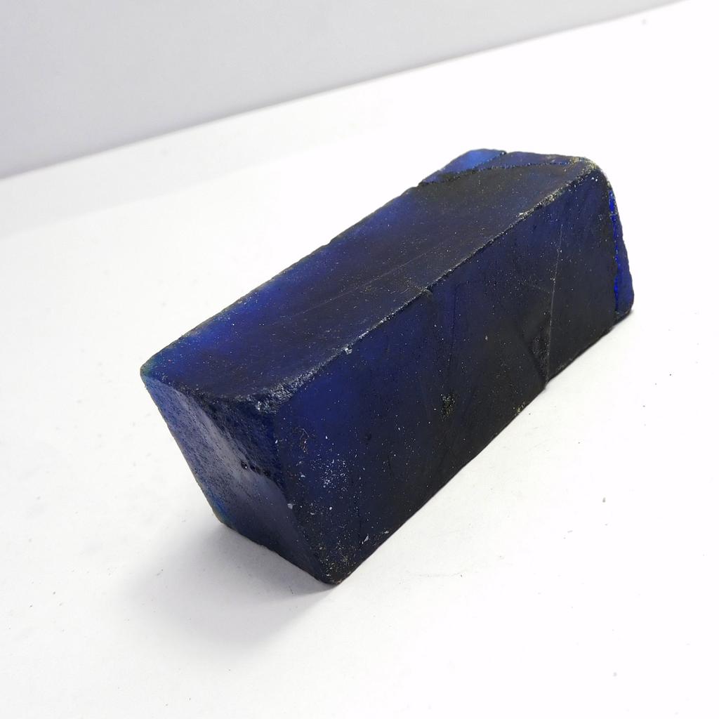 Natural Blue Sapphire Loose Gemstone 458.95 ct Uncut Rough September Birthstone for Gem Collections