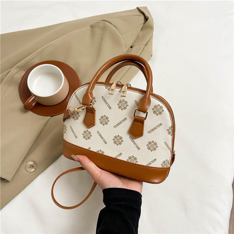 2025 Presbyopia Women's Bag High-end Sense Exquisite Versatile Shell Bag Fashion Niche Simple Messenger Handbag