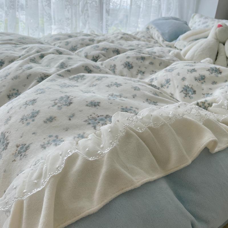 Set Biancheria da Letto in Pile di Latte a Quattro Pezzi Invernale Ispessito Copripiumino in Pile Double-face Lenzuolo Federa