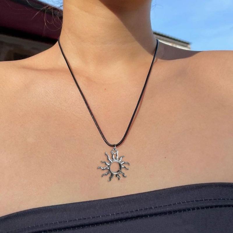 Simple Sun Star Swirl Aesthetic Necklace Fashion Simple Clavicle Chain Women Girls Wedding Jewelry Party Birthday Gift