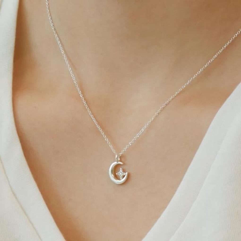 Women's Daily Accessory Sari Crescent Moon Star Necklace