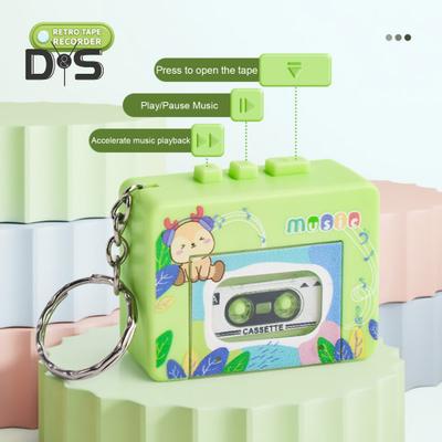 Registratore a Cassetta Retro Giocattolo 10 Canzoni Funzione Riproduci/Pausa Scomparto Cassetta Portachiavi Decorazione Borsa Divertente Ciondolo Cambiavoce per Bambini