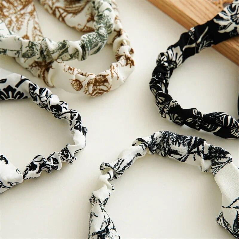 Nouveau bohême imprimé Triangle tête écharpe chaîne à la mode élastique bandes de cheveux Bandanas bandeaux pour femmes cheveux accessoires chapeaux cadeau