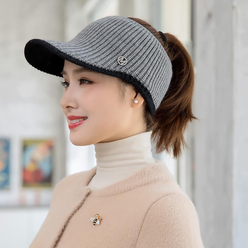 Lightweight Knit Open Top Hat For Women With Letter Embroidery For Outdoor Warmth