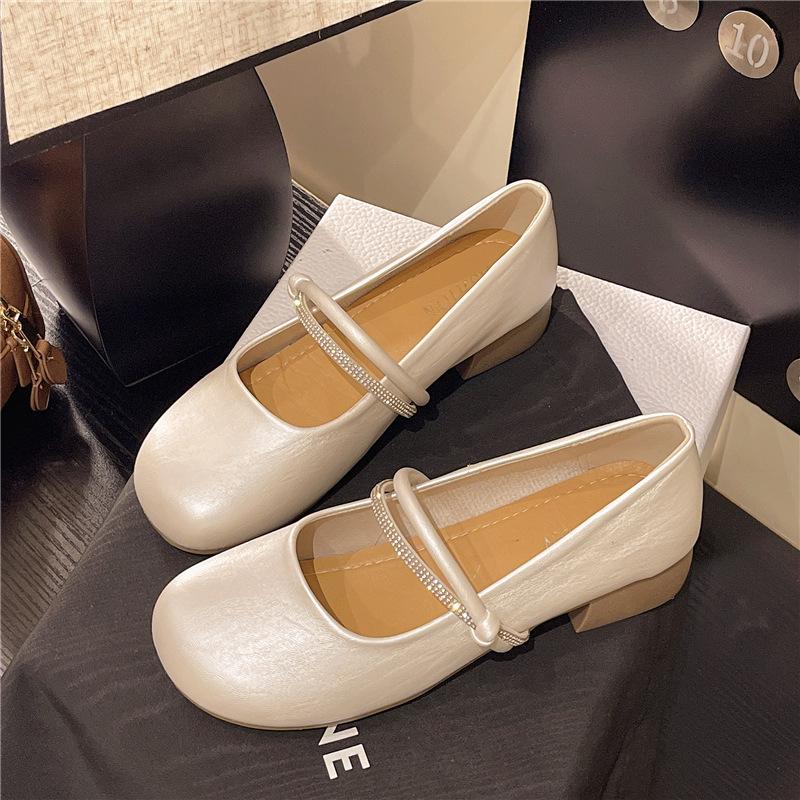 Coarse-heeled single shoes for women's spring and autumn new rhinestones with skirts, shallow mouth and small leather shoes for women
