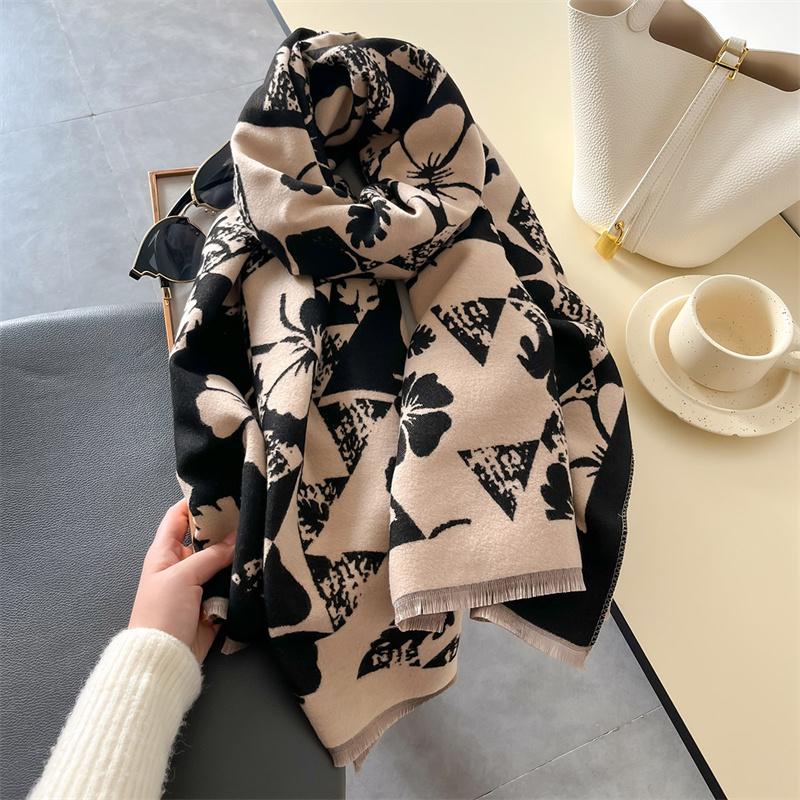 Luxury Brand Cashmere Women Floral Scarf Winter Warm Shawl and Wrap Bandana Pashmina Female Foulard Square Thick Blanket Poncho
