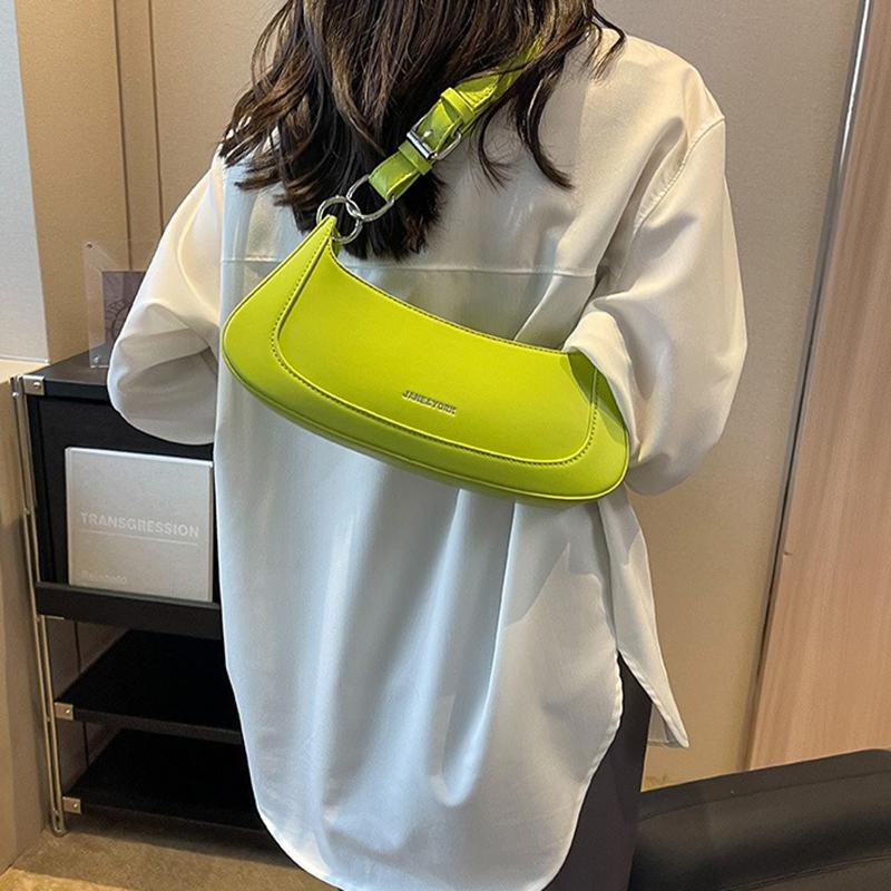 Genți de ultimă generație pentru femei 2024 stil nou, la modă și versatil, design de nișă, geantă mică cu un singur umăr, textură, geantă la modă pentru subsuoară