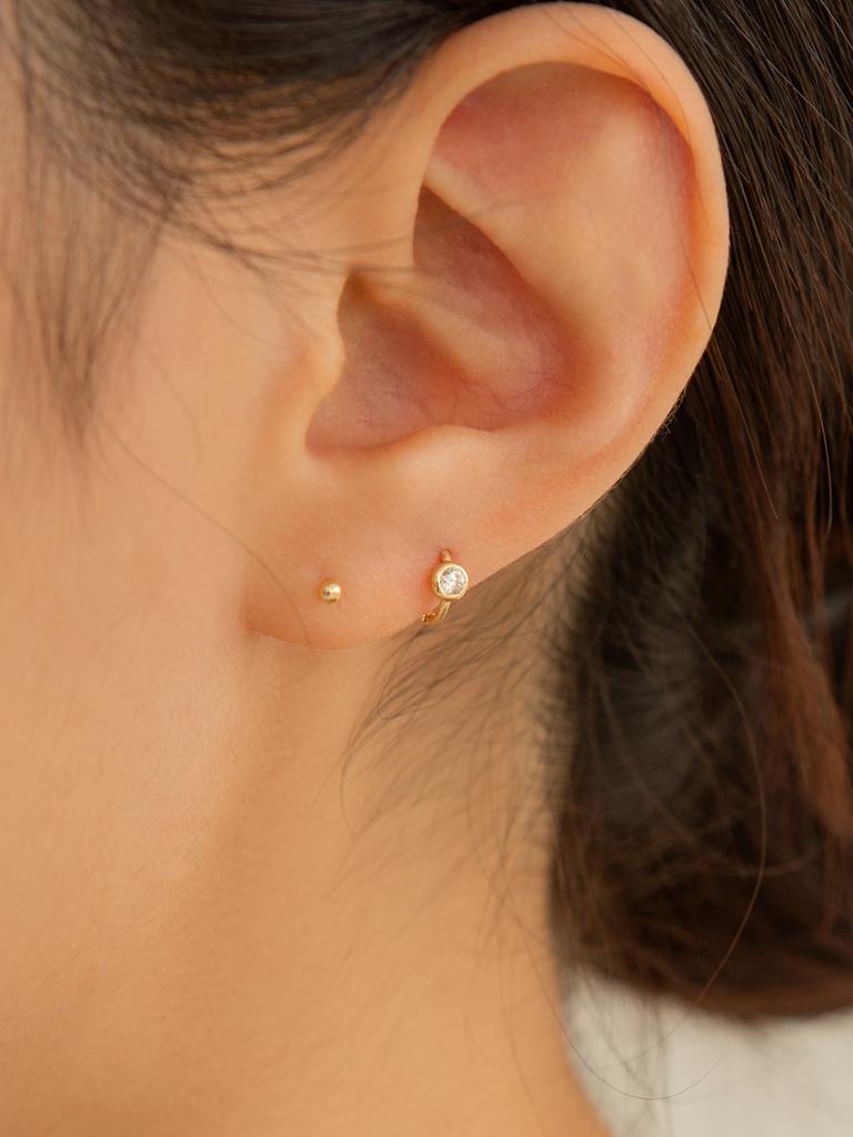 Lunne 14K Mini Bezel-Set One-Touch Earrings (14K Gold) #Lfe16