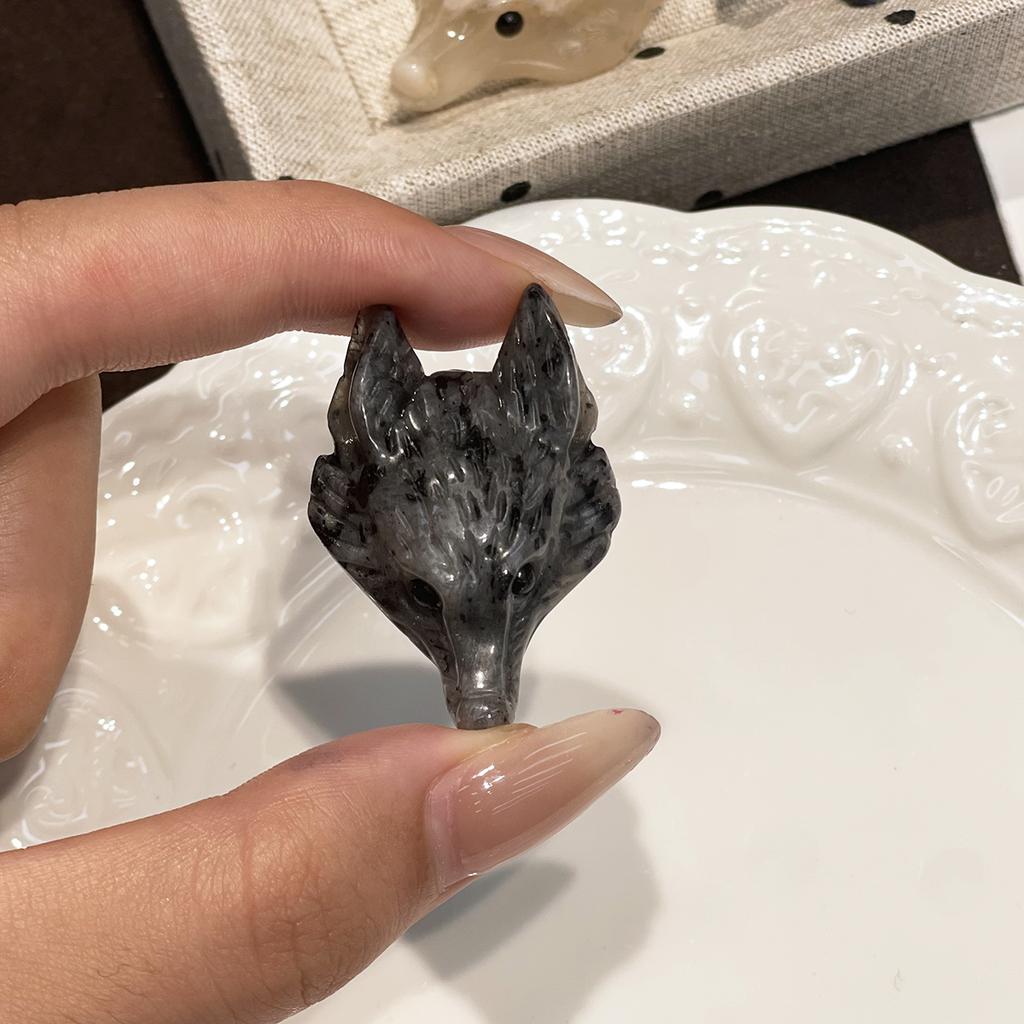 1Pc Natural Crystal Wolf Head Figurine 26×40mm Hand Carved Gemstone Animal Statue For Pocket Decor Crystal Collection