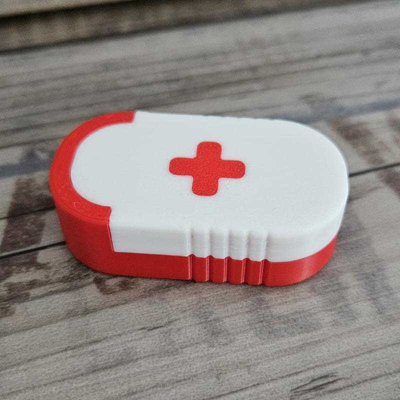 Mini Sliding Pill Box Keychain Medication Organizer Multiple Compartments Travel Pill Organizer Portable Pill Pod Tablet Case