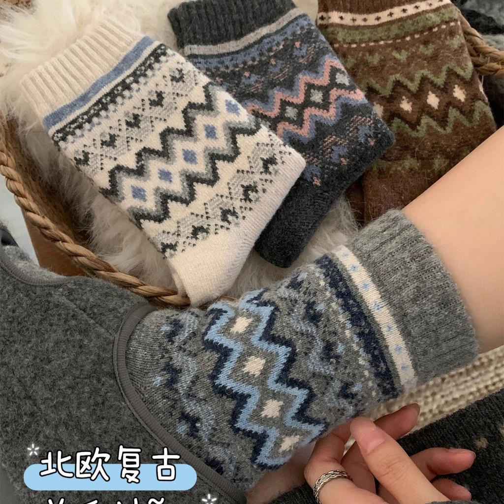 Wool Socks Children'S Medium Tube Socks Seasonal Thickened And Velvet Warm Retro Winter Stockings