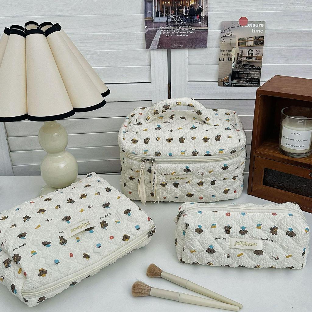 Plaid Quilted Large Capacity Makeup Bag - Soft, Portable Handbag for Students