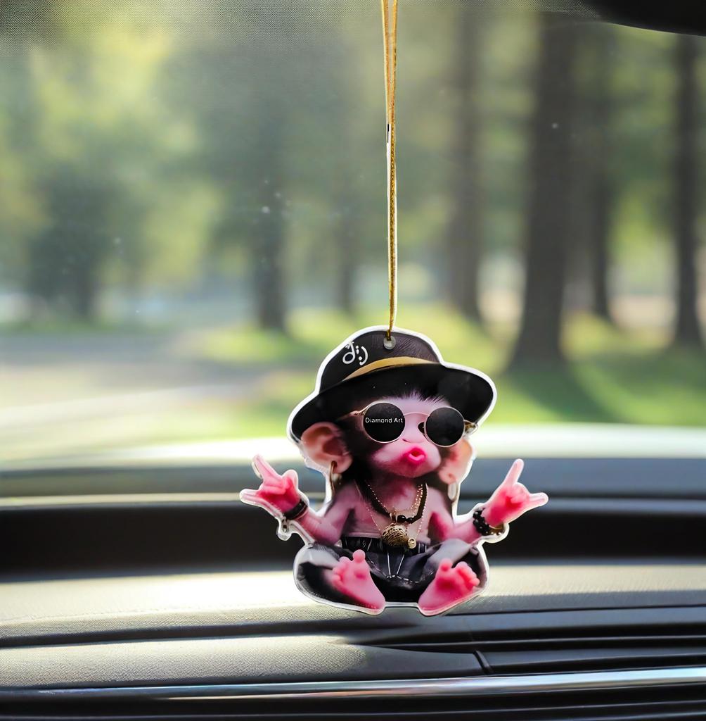 Akrylová plochá 2D přívěsek na auto s opicí v kapuci je pro svátky, Valentýna a vánoční dekorace a je dárkem pro páry, domovy a doplňky