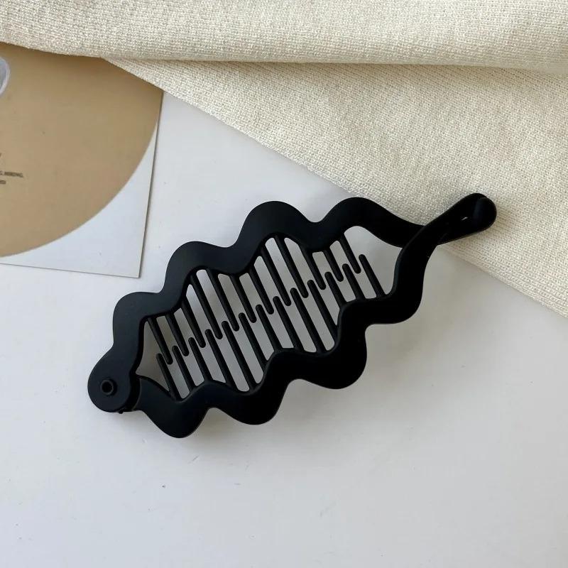 French Leopard Print Banana Clip for Women Retro Style Shark Clip Women Girls Back of The Head Ponytail Clip Styling Accessories