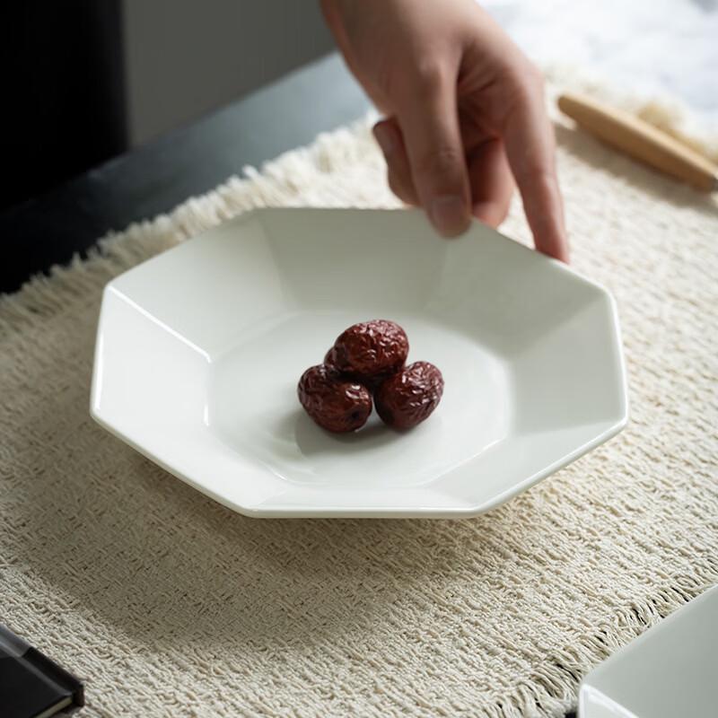 Ru Han White Ceramic Dinner Plate