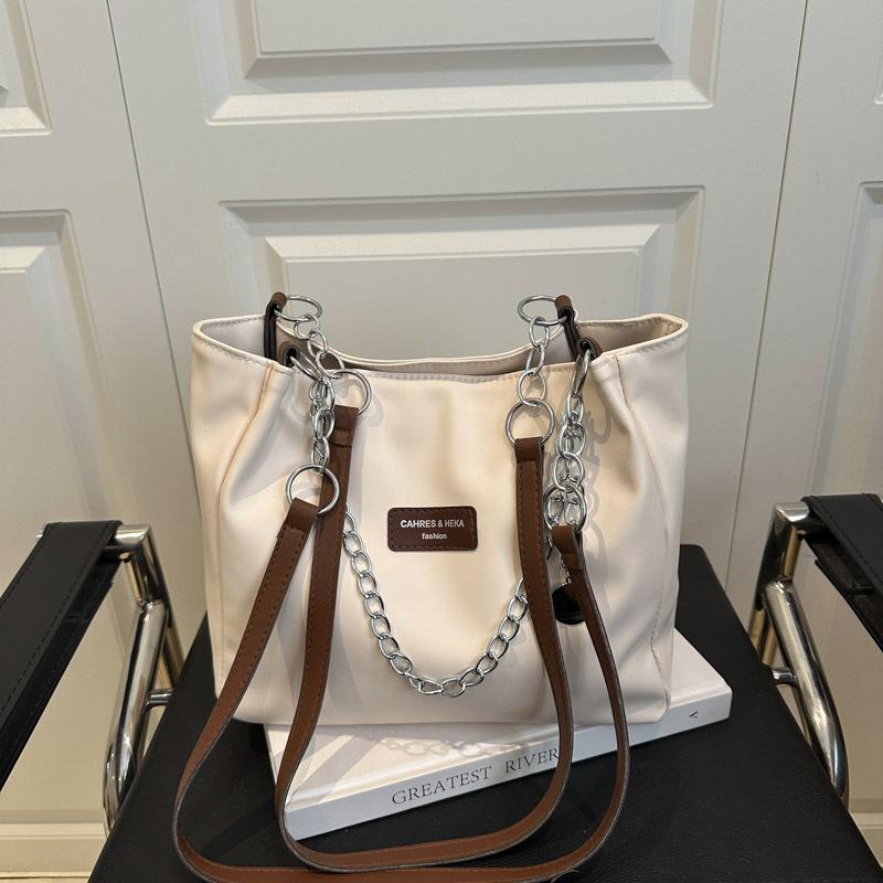 New large-capacity tote bag crossbody popular bag fashionable trendy women's shoulder bag handbag chain versatile bag