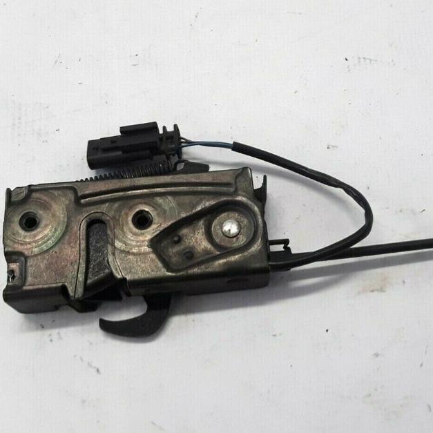 31479534: Compatible Lock for Volvo S90L Engine Hood Cover 0