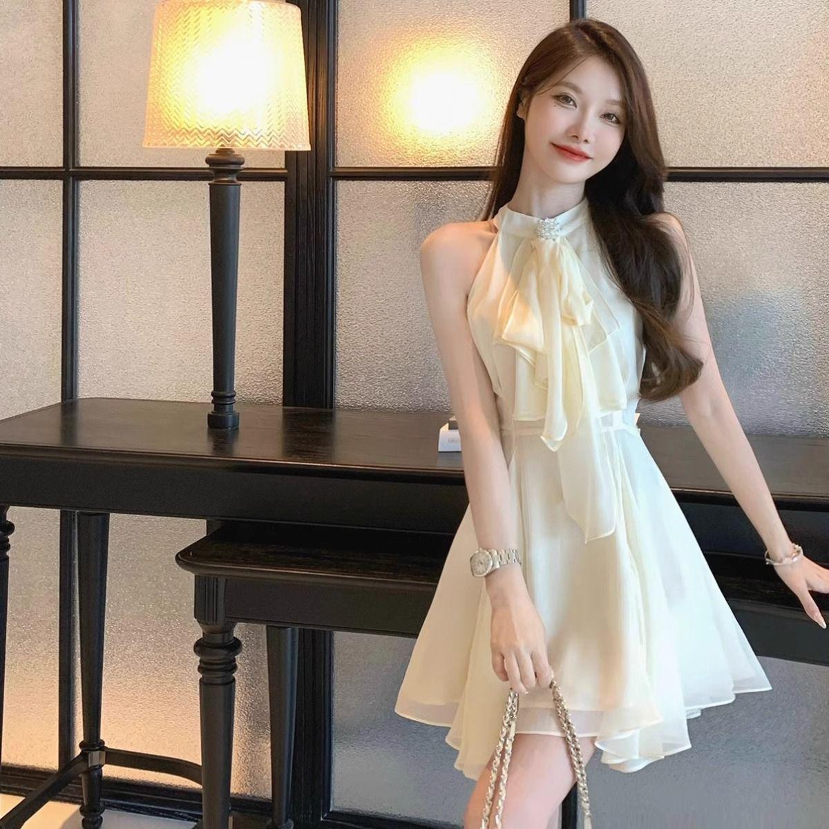 Elegant Summer 2025 Rhinestone Halter Neck Chiffon Dress S [For 43-48 kg]