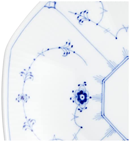 [Officially Imported] Royal Copenhagen Blue Fluted Plain Arch Bowl, 25cm, 1020517