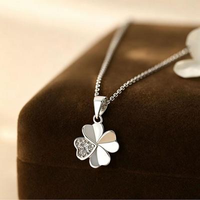 French Four-Leaf Clover Zircon Pendant Necklace - Elegant White Copper Clavicle Chain Jewelry.