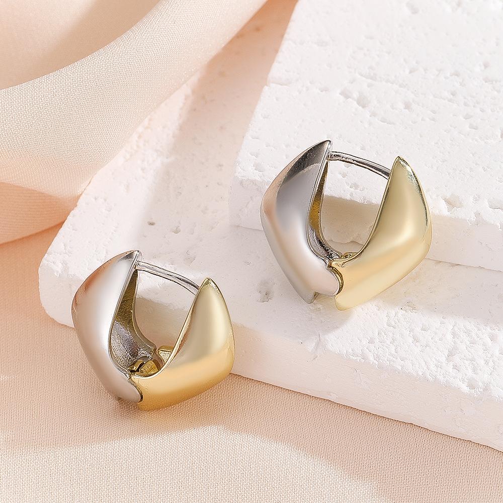 

Новые модные, уникальные, нишевые серьги для женщин в холодном европейском и американском стиле, геометрические металлические серьги белый