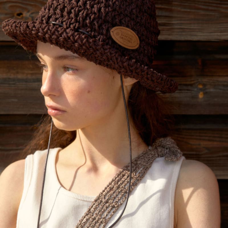 

ТАНЦУЮЩАЯ БАБУШКА САДОВАЯ ШЛЯПА : ДЕРЕВО КОРИЧНЕВЫЙ Wood brown