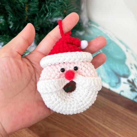 Crochet Donut Bag Accessory Christmas Doughnut Keychain, Handmade Santa Claus/Reindeer/Penguin/Bear/Flower Wreath Pendant for Hand Knitted Keychain