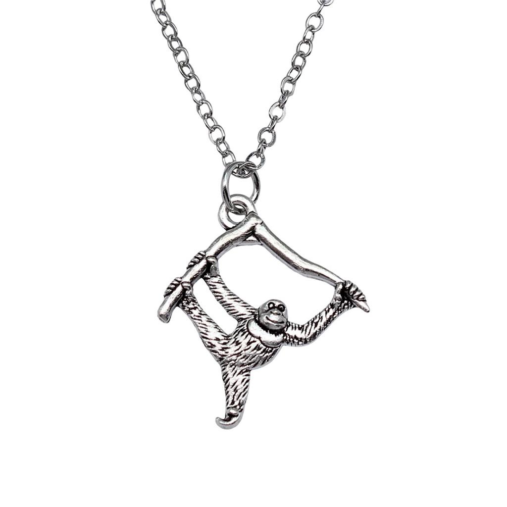 Horse Pendant Necklace Equestrian Animal Charm Jewelry 40cm Short Chain