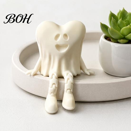 Desktop Halloween Decorations 3D Printed Heart-Shaped Ghost Figurine with Movable Joints, Sitting Dangling Leg Home Decor Statue, Matte White