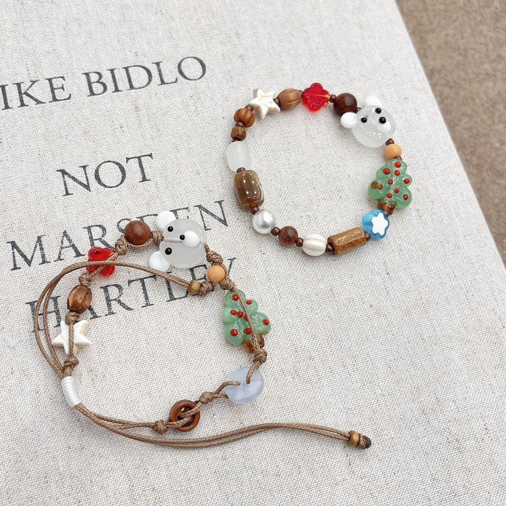 White Bear Christmas Tree Bracelet: Cute, Simple, and Fashionable Design for Autumn and Winter.