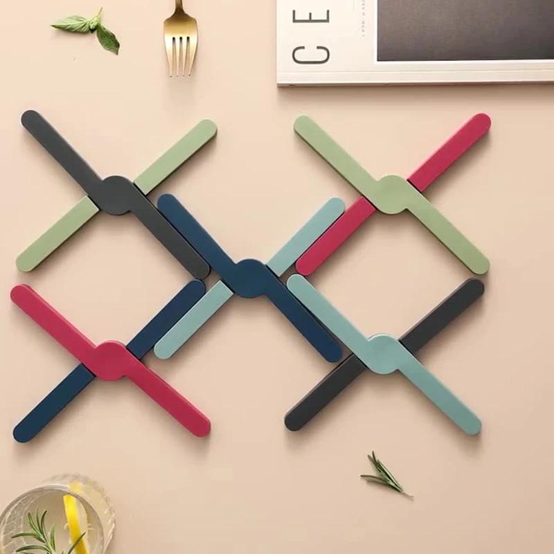 X-Shaped Foldable Tripod Mat Silicone Heat Table Mat Resistant Pad Foldable Non-Slip Pot Pan Mat Kitchen Accessorie Coaster