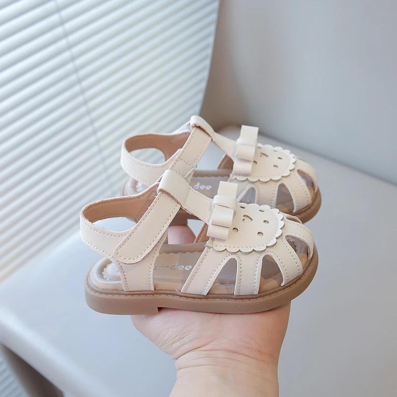 Toddlers Baby Kids Princess Shoes for Girls Toe-covered Anti-kick T-strap with Bowtie Sweet Summer Sandals Cut-outs 2025 Summer