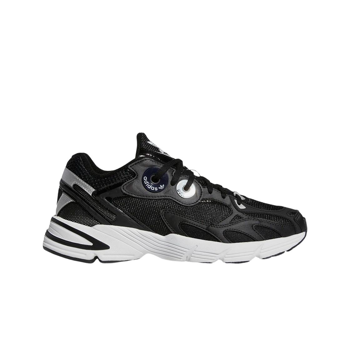 

(w) Adidas Astir Core Black 230