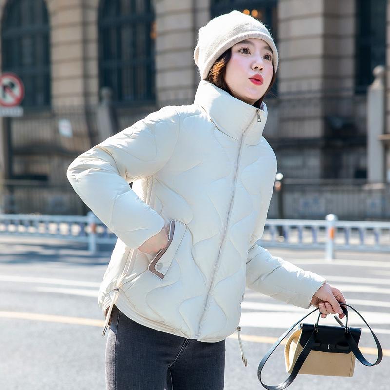 

Short down clothes are popular now, fairy models, new winter clothes, thickened clothes, jackets. M білий