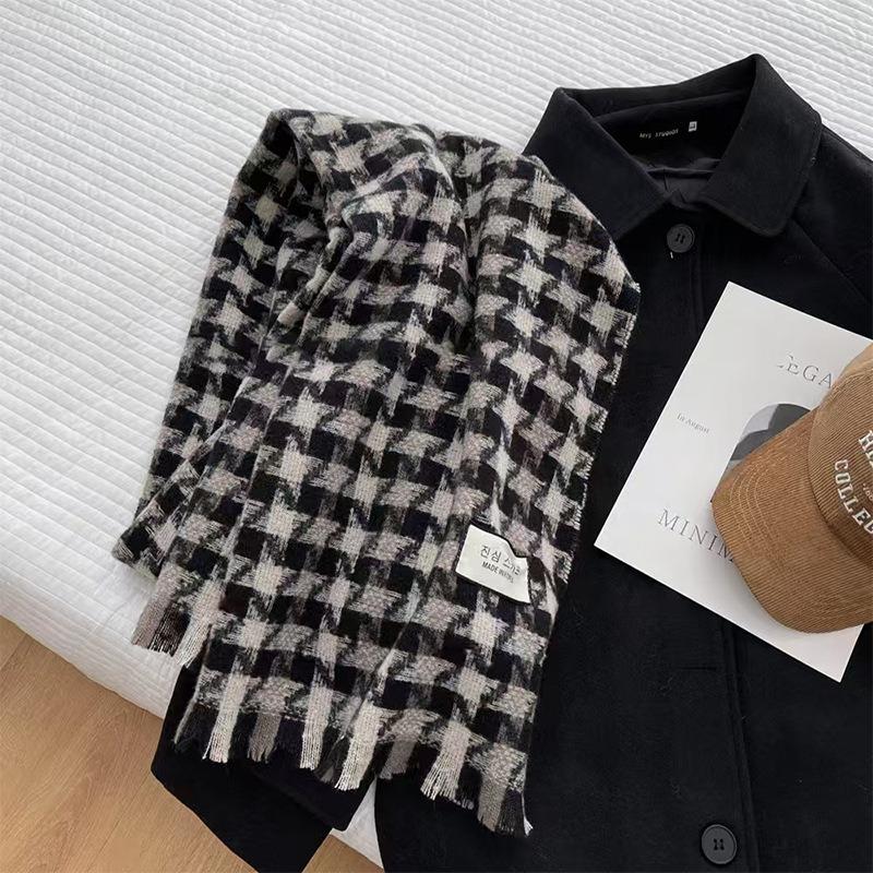 Star plaid fringed scarf, gentle and warm in autumn and winter, thickened small shawl, student couple versatile scarf