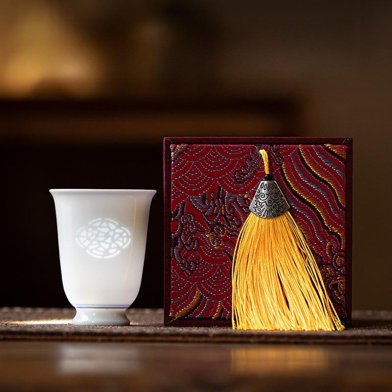 Exquisite Window Paper Magnolia Cup White Porcelain Ceramic Master Cups Chinese Kung Fu Tea Set Teaware Tea Ceremony Accessories