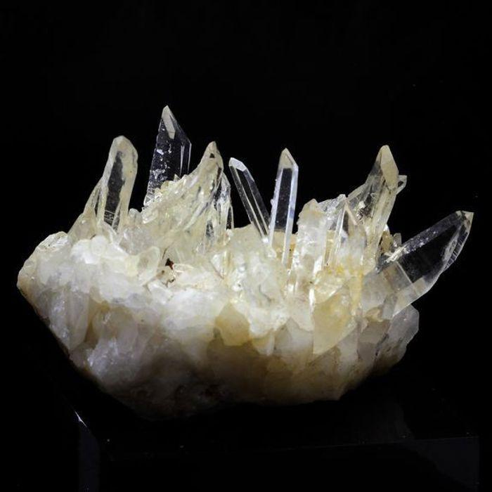 Pierres et Minéraux. Quartz. 297.0 ct. Vizille, Isère, France..