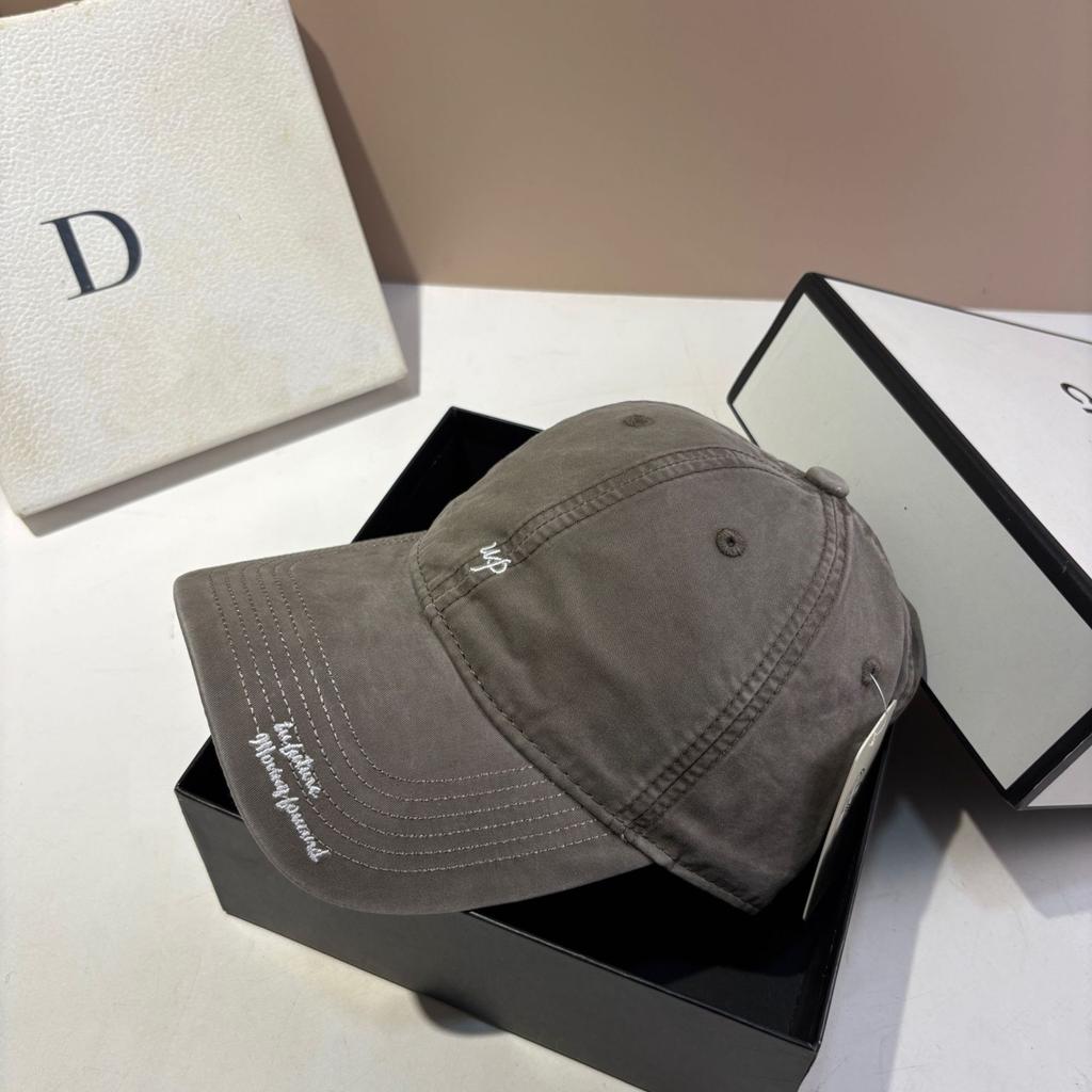 Up Men's and Women's Casual Baseball Caps, Fashionable New Small Fresh Age-reducing Soft Top Cotton Sports Cap Tide