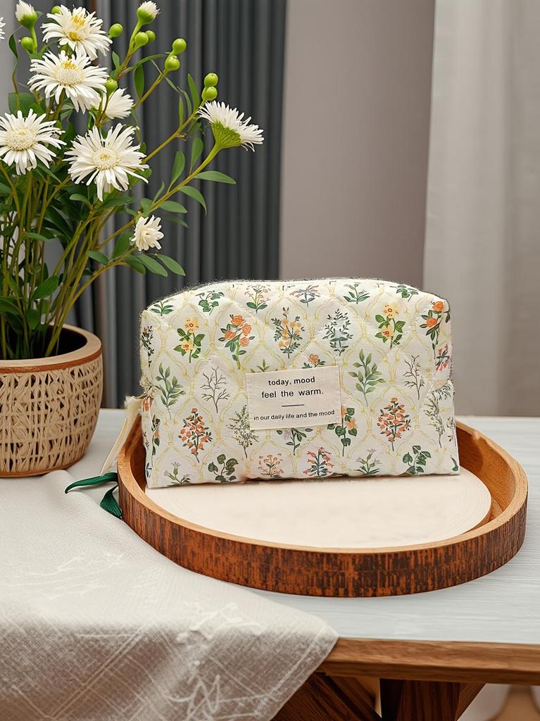 Quilted Floral Makeup Bag for Women, Travel Skincare & Toiletries Storage, Large Capacity & Soft Design