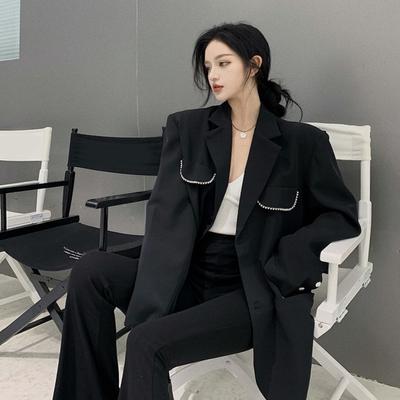 Fashionable and Comfortable Black Blazer Jacket for Women with Loose Fitting