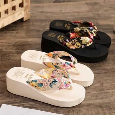 Damen Keilsandalen mit Blumendruck - Modische Ein-Fuß-Strandpantoffeln mit weicher EVA-Sohle und lebhaftem Blumendesign