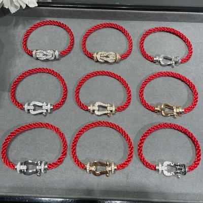 Bracelet de Haute Qualité Luxe Boucle Fer à Cheval Frangée Corde en Nylon Rouge/Noir Bracelet à Boucle en Forme de U Bracelets Hommes et Femmes
